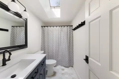 Bath - 30 Overland Rd, Mashpee, MA 02649 photo 3 of 3