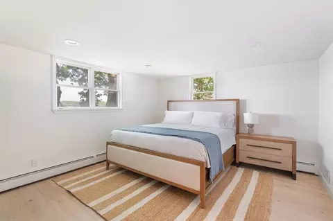 Bedroom - 30 Overland Rd, Mashpee, MA 02649 photo 3 of 6