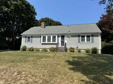 28 Cyprus Rd, Dennis, MA 02660