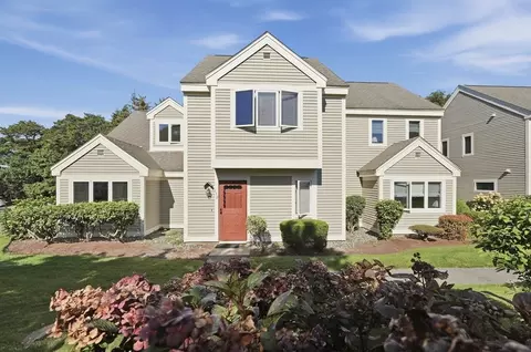 130 Howland Cir #130, Brewster, MA 02631