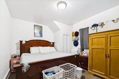 Bedroom - 15-17 Gladstone St, Everett, MA 02149 photo 2 of 4