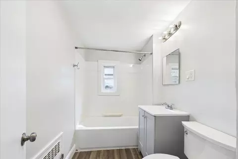 Bath - 15-17 Gladstone St, Everett, MA 02149 photo 1 of 3