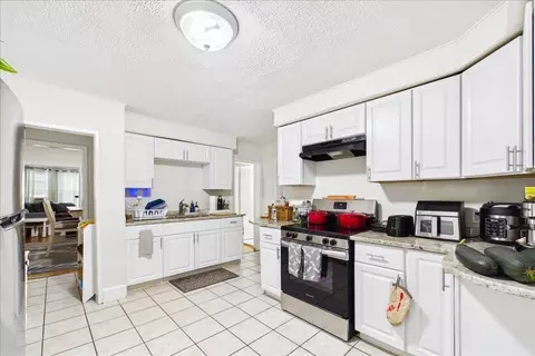 Entry Way - 15-17 Gladstone St, Everett, MA 02149 photo 3 of 3