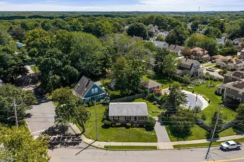 View/Area - 1747 Highland Ave, Fall River, MA 02720 photo 4 of 4