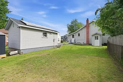 Exterior - 66 Upland, Springfield, MA 01104 photo 8 of 11