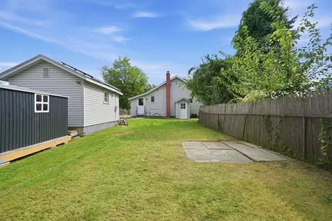 Exterior - 66 Upland, Springfield, MA 01104 photo 9 of 11