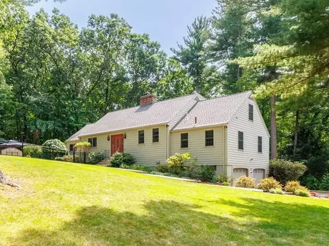 33 Pine Arden Dr, West Boylston, MA 01583