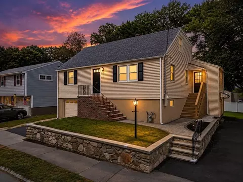 151 Dartmouth St, Lynn, MA 01904