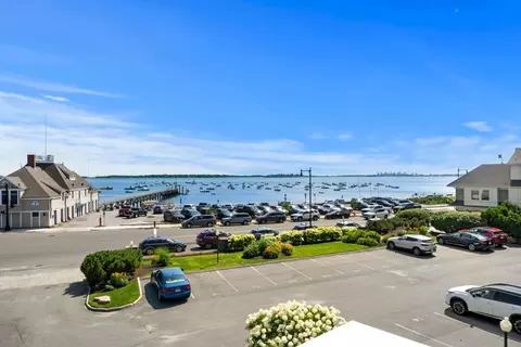 432 Humphrey St #16, Swampscott, MA 01907