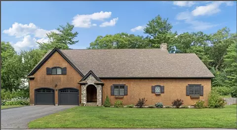Exterior - 14 Bretton Rd, Dover, MA 02030 photo 5 of 6