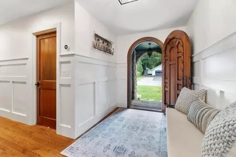 Entry Way - 14 Bretton Rd, Dover, MA 02030 photo 1 of 3