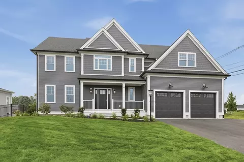 36 Ferullo Dr, Woburn, MA 01801