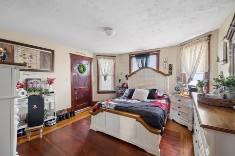 Bedroom - 89 Rockland St, Fall River, MA 02724 photo 2 of 3