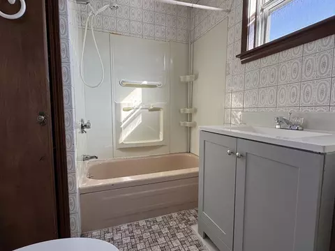 Bath - 631 Walnut St, Fall River, MA 02720 photo 2 of 2