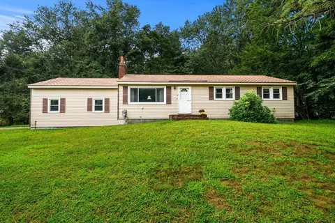 16 Crown Rd, Westford, MA 01886