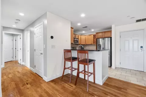 Entry Way - 120 Wyllis Ave #310, Everett, MA 02149 photo 1 of 3