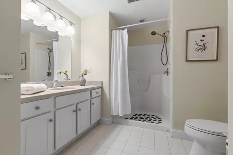 Bath - 120 Wyllis Ave #310, Everett, MA 02149 photo 1 of 2
