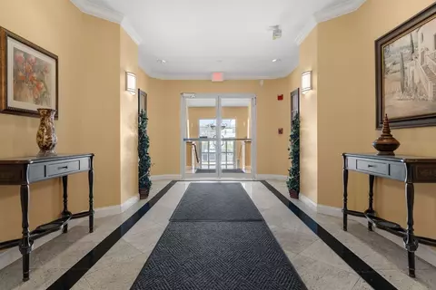 Entry Way - 120 Wyllis Ave #310, Everett, MA 02149 photo 3 of 3