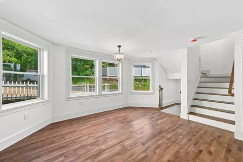 Living - 58 Granite St #1, Gloucester, MA 01930 photo 2 of 3