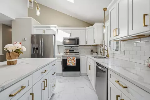 Kitchen - 191 Lamont St, Springfield, MA 01119 photo 3 of 7