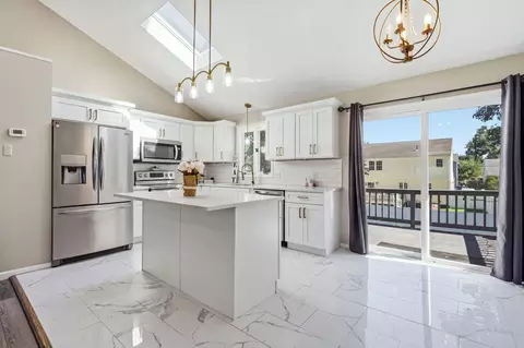Kitchen - 191 Lamont St, Springfield, MA 01119 photo 2 of 7