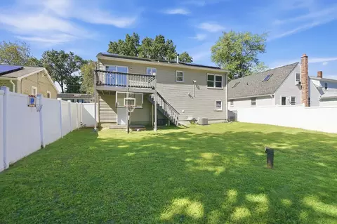 Exterior - 191 Lamont St, Springfield, MA 01119 photo 7 of 9