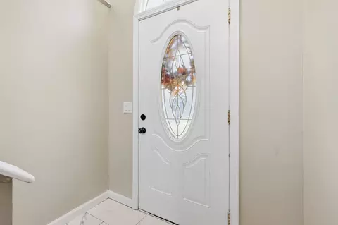 Entry Way - 191 Lamont St, Springfield, MA 01119 photo 1 of 2