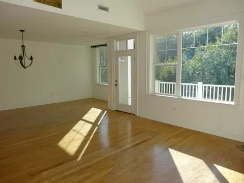 Living - 39 Taylor Dr #3008, Reading, MA 01867 photo 4 of 6