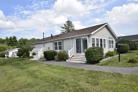 29 Lyn Ln, Middleboro, MA 02346