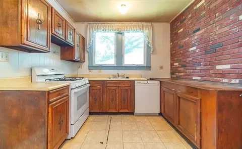 Kitchen - 51 Itendale St, Springfield, MA 01108 photo 2 of 3