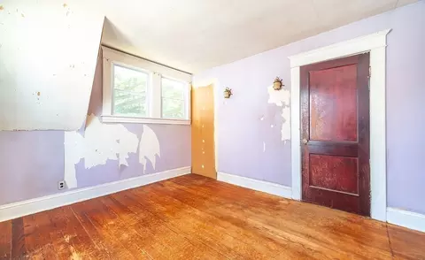 Bedroom - 51 Itendale St, Springfield, MA 01108 photo 2 of 10