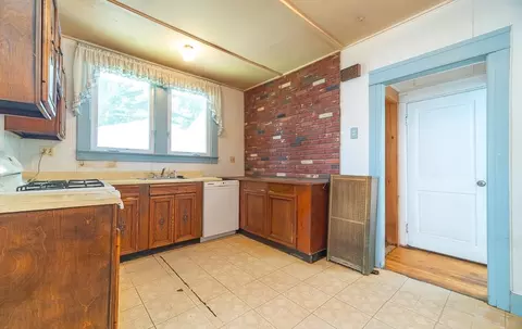Kitchen - 51 Itendale St, Springfield, MA 01108 photo 3 of 3