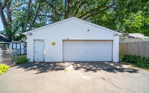 Exterior - 51 Itendale St, Springfield, MA 01108 photo 3 of 11