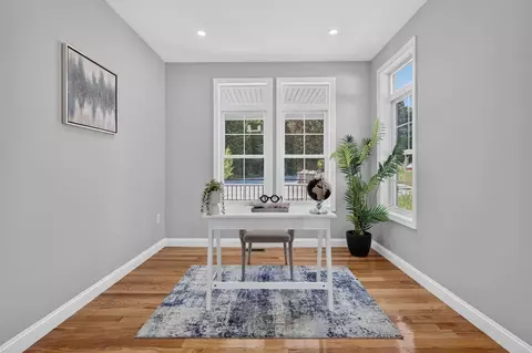 Entry Way - 44 Grandview Rd, Reading, MA 01867 photo 2 of 3