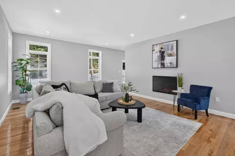 Living - 44 Grandview Rd, Reading, MA 01867 photo 1 of 2