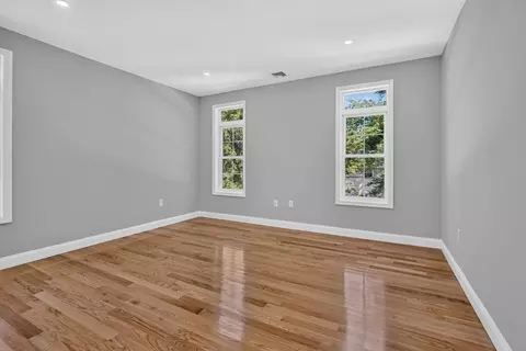 Bedroom - 44 Grandview Rd, Reading, MA 01867 photo 1 of 5