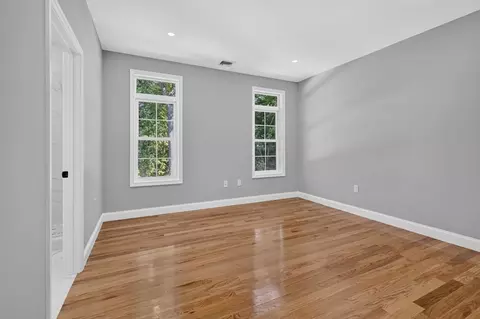Bedroom - 44 Grandview Rd, Reading, MA 01867 photo 4 of 5