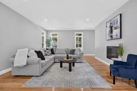 Living - 44 Grandview Rd, Reading, MA 01867 photo 2 of 2