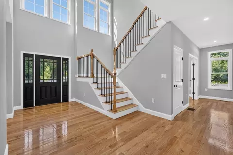 Entry Way - 44 Grandview Rd, Reading, MA 01867 photo 1 of 3