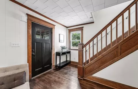 Entry Way - 19 Eldert St, Springfield, MA 01109 photo 1 of 6