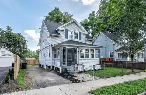 Exterior - 19 Eldert St, Springfield, MA 01109 photo 5 of 9