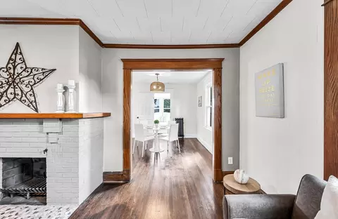 Entry Way - 19 Eldert St, Springfield, MA 01109 photo 6 of 6
