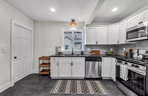 Kitchen - 19 Eldert St, Springfield, MA 01109 photo 2 of 3