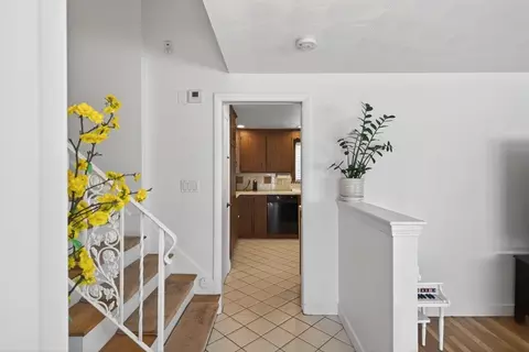 Entry Way - 4 River Park St, Needham, MA 02494 photo 1 of 6