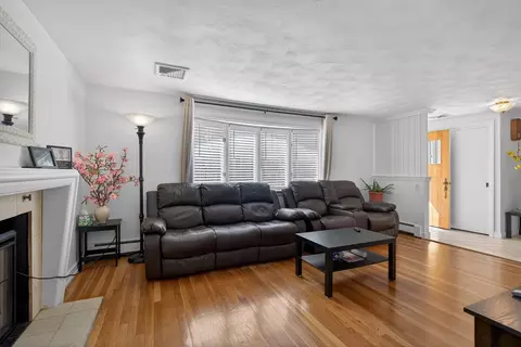 Living - 4 River Park St, Needham, MA 02494 photo 2 of 3