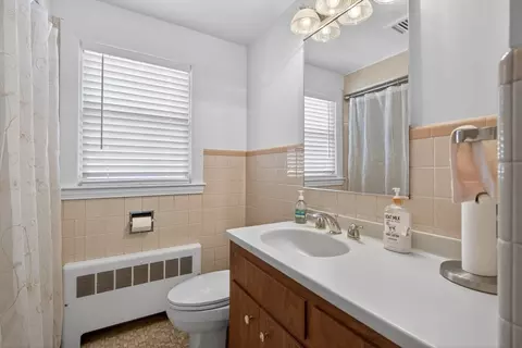 Bath - 4 River Park St, Needham, MA 02494 photo 1 of 3