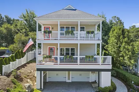 129 Bay Shore Dr, Plymouth, MA 02360