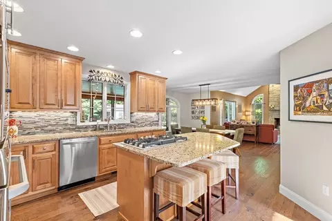 Kitchen - 9 Douglas Dr, Mansfield, MA 02048 photo 1 of 3