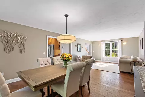 Dining - 9 Douglas Dr, Mansfield, MA 02048 photo 2 of 4