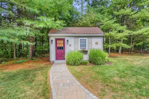 Exterior - 9 Douglas Dr, Mansfield, MA 02048 photo 8 of 8